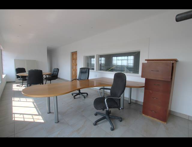 1,683M² FACTORY FOR SALE IN SEBENZA